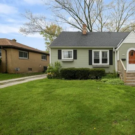 Buy this studio house on 1233 South 96th Street in West Allis, WI 53214