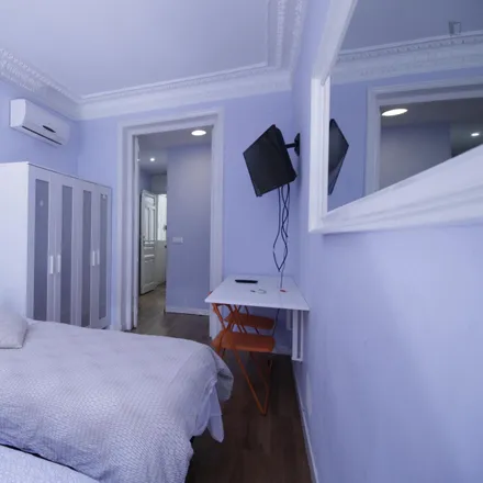 Image 1 - Hostal Díaz, Calle de Atocha, 51, 28012 Madrid, Spain - Room for rent