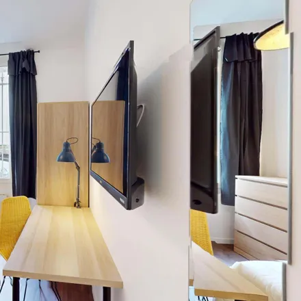 Rent this 2 bed room on 18 Rue De Forbin in 13002 Marseille, France