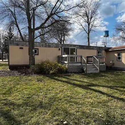 Image 4 - 202 East St Olaf Avenue, Belview, Redwood County, MN 56214, USA - Apartment for sale