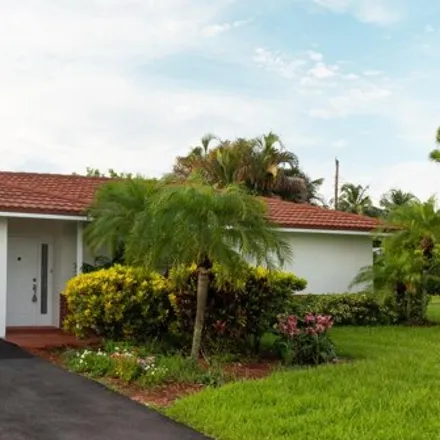 Rent this 3 bed house on 2930 Southwest 8th Street in Chapel Hill, Boynton Beach