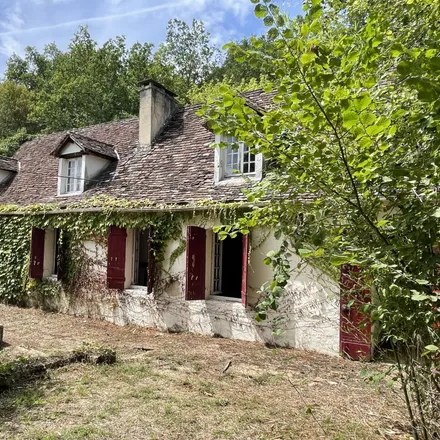 Buy this 5 bed house on Chemin de l'Arbre de Vie in 24140 Le Maine, France