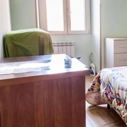 Rent this 3 bed room on Via Bartolomeo Perestrello in 9, 00176 Rome RM