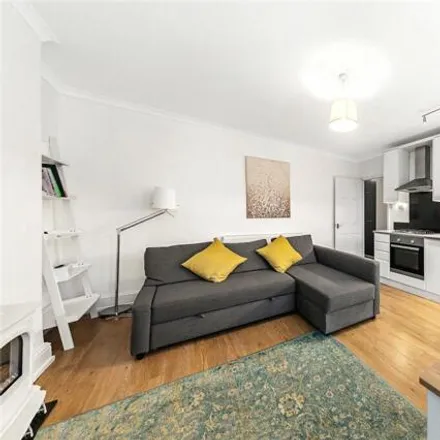 Image 1 - Marlborough Road, Strand-on-the-Green, London, W4 4EU, United Kingdom - Room for rent