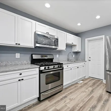 Image 7 - 4104 8th Street, Baltimore, MD 21225, USA - Townhouse for sale