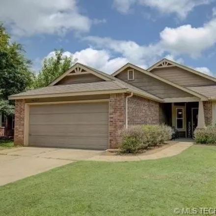 Rent this 3 bed house on 16054 South 83rd East Avenue in Bixby, OK 74008