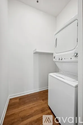 Rent this 3 bed apartment on 347 W Chestnut St