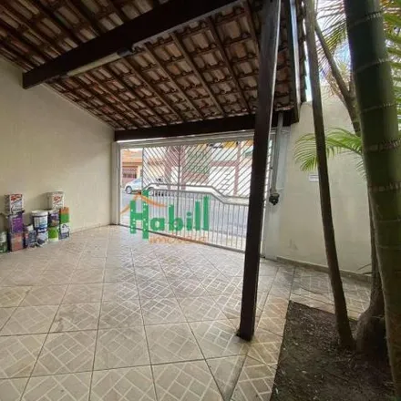 Buy this 2 bed house on Rua Adir Correa de Oliveira in Jardim Quaresmeira I, Suzano - SP