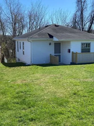 Image 3 - 348 Carleton Street, Beckley, WV 25801, USA - House for sale