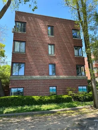 Buy this 1 bed condo on 1212-1224 West Chase Avenue in Chicago, IL 60626