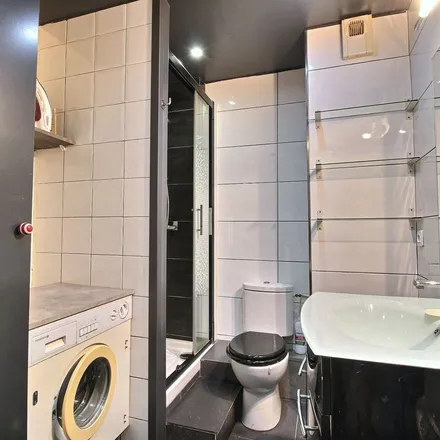 Rent this 2 bed apartment on 26 Boulevard de Pont de Vivaux in 13010 10e Arrondissement, France