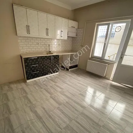 Rent this 2 bed apartment on Kabaran Çeşme Sokak in 41100 İzmit, Turkey