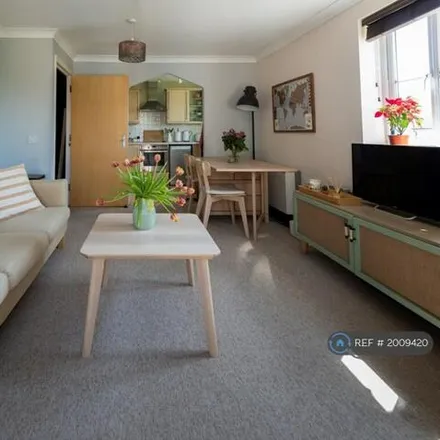 Image 4 - Appleford Drive, Carterton, OX18 1AZ, United Kingdom - Apartment for rent