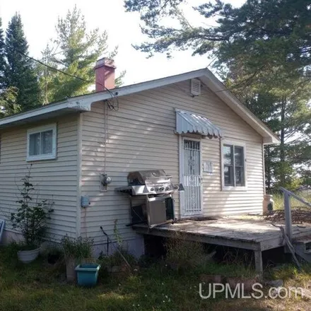 Buy this 3 bed house on 53748 Kuivanen Road in Traverse Bay, Schoolcraft Township