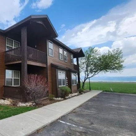 Buy this 3 bed condo on 799 Moraine Court in Driggs, ID 83422
