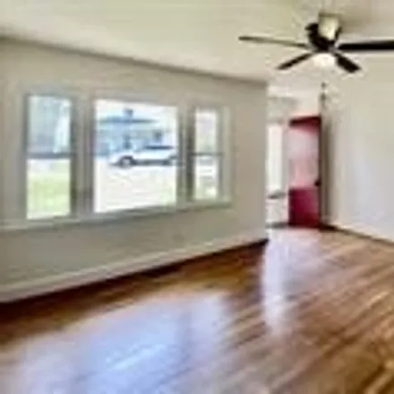 Image 4 - 648 Linfield Drive, Durham, NC 27701, USA - House for rent