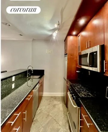 Image 3 - 209 East 56th Street, New York, NY 10022, USA - Apartment for rent