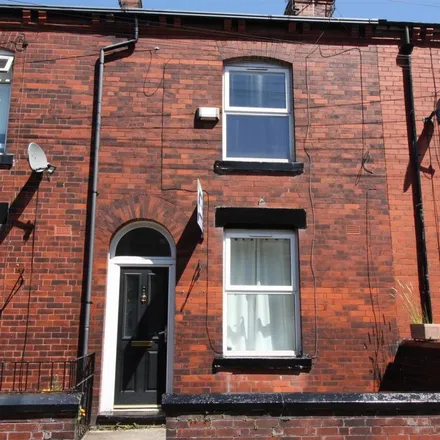 Rent this 2 bed townhouse on Robert Street in Failsworth, M35 9DU