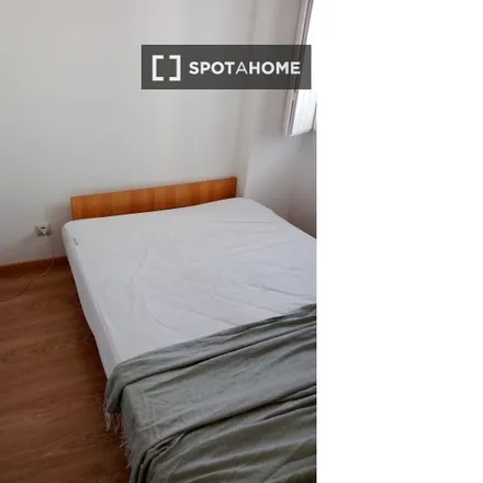 Rent this 1 bed room on Mouraria Apartments von Sergio in Beco de São Marçal 22, 1100-394 Lisbon