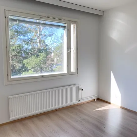 Rent this 2 bed apartment on Rautkalliontie 1 in 01360 Vantaa, Finland