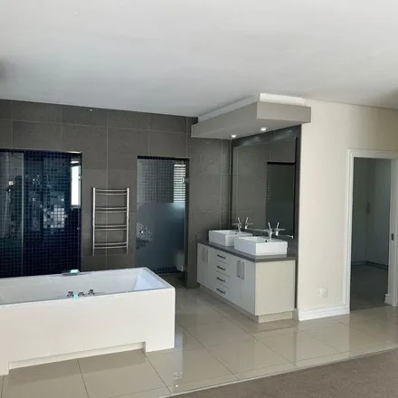 Rent this 5 bed apartment on unnamed road in Broadacres AH, Gauteng