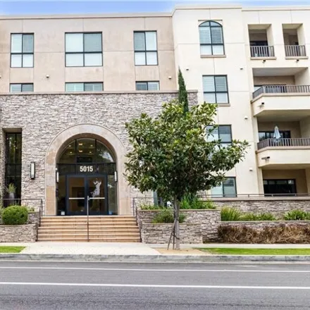 Rent this 2 bed condo on Encino Elementary School in Otsego Street, Los Angeles
