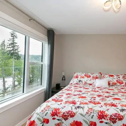 Rent this 2 bed apartment on Lake Cowichan in BC V0R 2G1, Canada