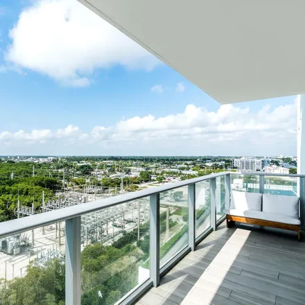 Image 2 - 16385 Biscayne Boulevard, North Miami Beach, FL 33160, USA - Condo for sale