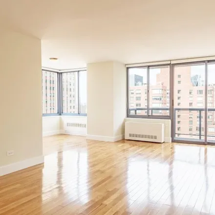 Rent this 2 bed apartment on Hilton Garden Inn in 790 8th Avenue, New York
