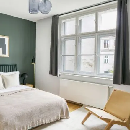 Rent this studio apartment on Salvatorgasse 12 in 1010 Vienna, Austria