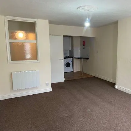 Image 5 - Clarks, Broad Street, Ross-on-Wye, HR9 7DY, United Kingdom - Apartment for rent