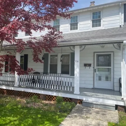 Image 2 - 300 Warren Street, Hackettstown, NJ 07840, USA - Duplex for sale