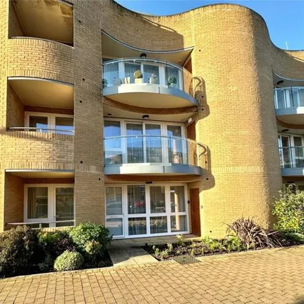 Buy this 2 bed apartment on unnamed road in New Forest, SO41 9PY