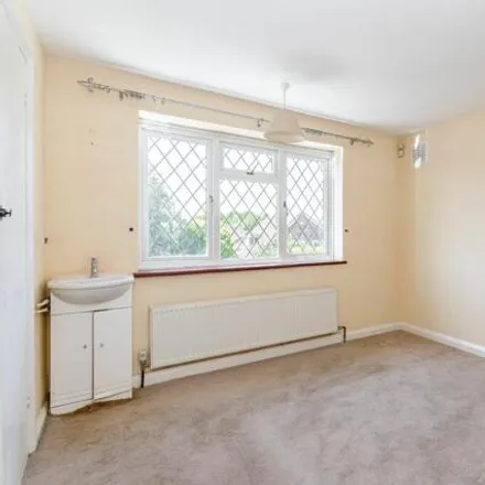 Image 7 - Howard Road, Seer Green, HP9 2XS, United Kingdom - House for sale