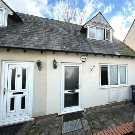 Buy this 1 bed house on 6 Swan Court in Evesham, WR11 1AS