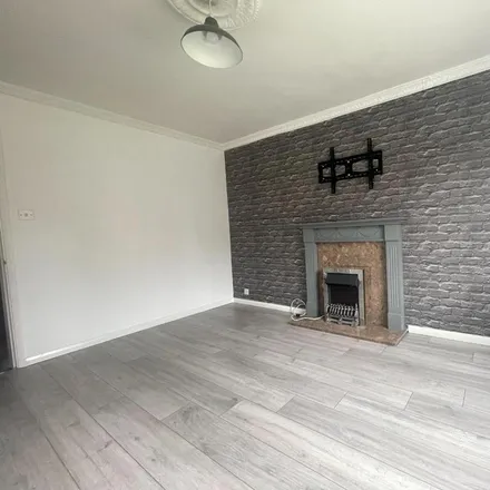 Image 1 - Kestrel Drive, Cheshire East, CW1 3RY, United Kingdom - House for rent
