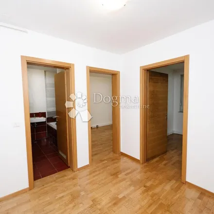 Image 4 - Lanište 5, 10173 City of Zagreb, Croatia - Apartment for rent