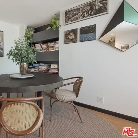 Image 3 - 1134 Alta Loma Rd Apt 212, West Hollywood, California, 90069 - Condo for rent