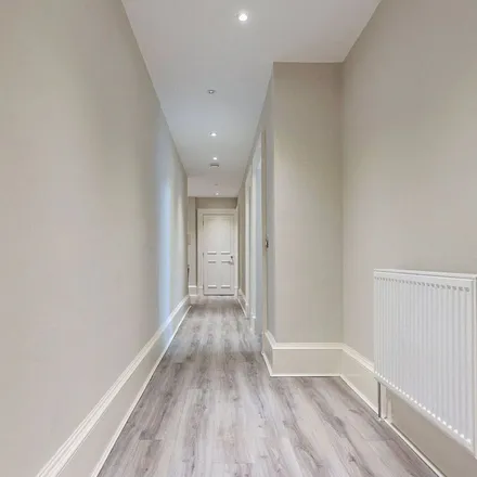 Rent this 3 bed apartment on 79 Clouston Street in North Kelvinside, Glasgow