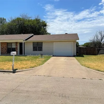 Buy this 3 bed house on 462 Heather Drive in Granbury, TX 76048