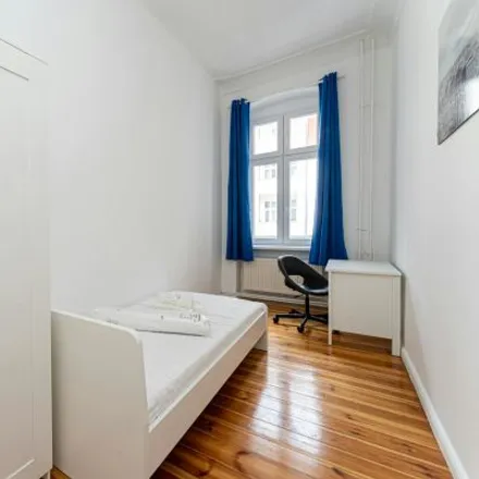 Rent this 1 bed room on Nordkapstraße 2 in 10439 Berlin, Germany
