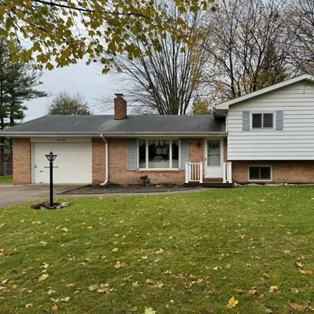 Buy this 3 bed house on 1282 Timothy Street in Saginaw Charter Township, MI 48638