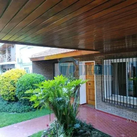 Buy this 3 bed house on SEI Servicios Especiales en Informática S.A. in Ingeniero White 868, Punta Chica