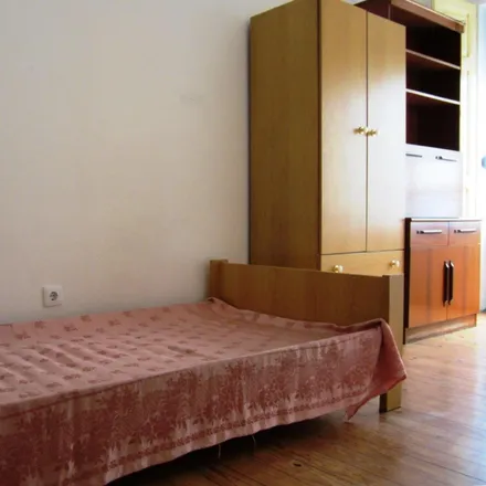 Rent this 4 bed room on Edifício Quinta do Almargem in Rua Artur Lamas, 1300-096 Lisbon