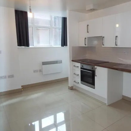 Rent this 5 bed room on Block C in 11 Erskine Street, Leicester