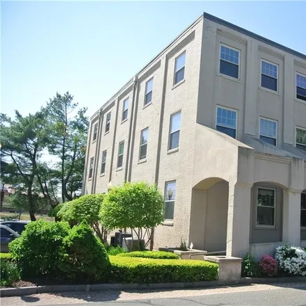Buy this 1 bed loft on 146 High Street in Milford, CT 06460