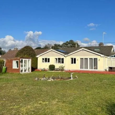 Buy this 5 bed house on Oaks Drive in St Leonards, BH24 2QU