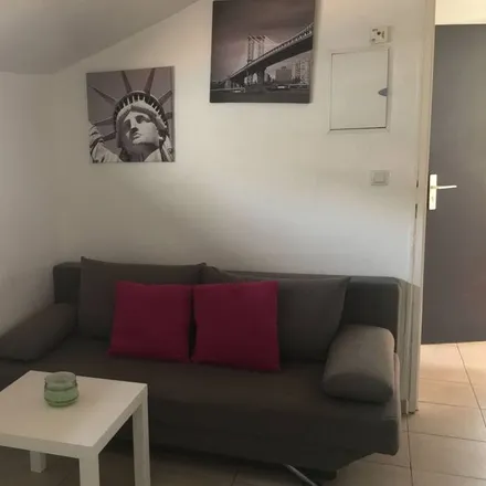 Image 2 - 13001 Marseille, France - Apartment for rent