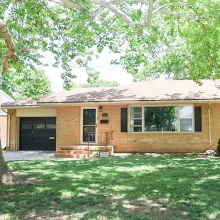 Buy this 3 bed house on 308 W 26th Ave in Hutchinson, Kansas