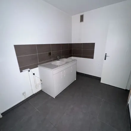 Rent this 1 bed apartment on 8 Rue Jean-Nicolas Collignon in 57000 Metz, France